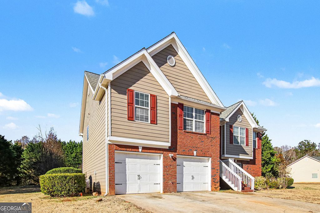 Photo of 70 Feldspar Drive, Jefferson, GA 30549 (MLS # 10698967)