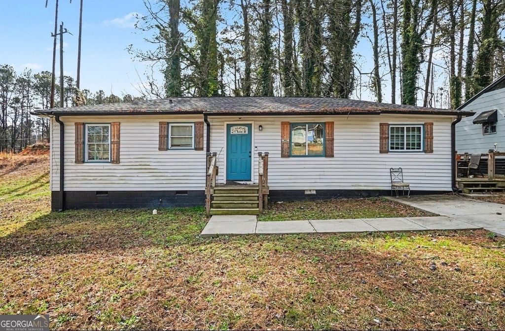 Photo of 3308 Delmar Lane NW, Atlanta, GA 30331 (MLS # 10684614)