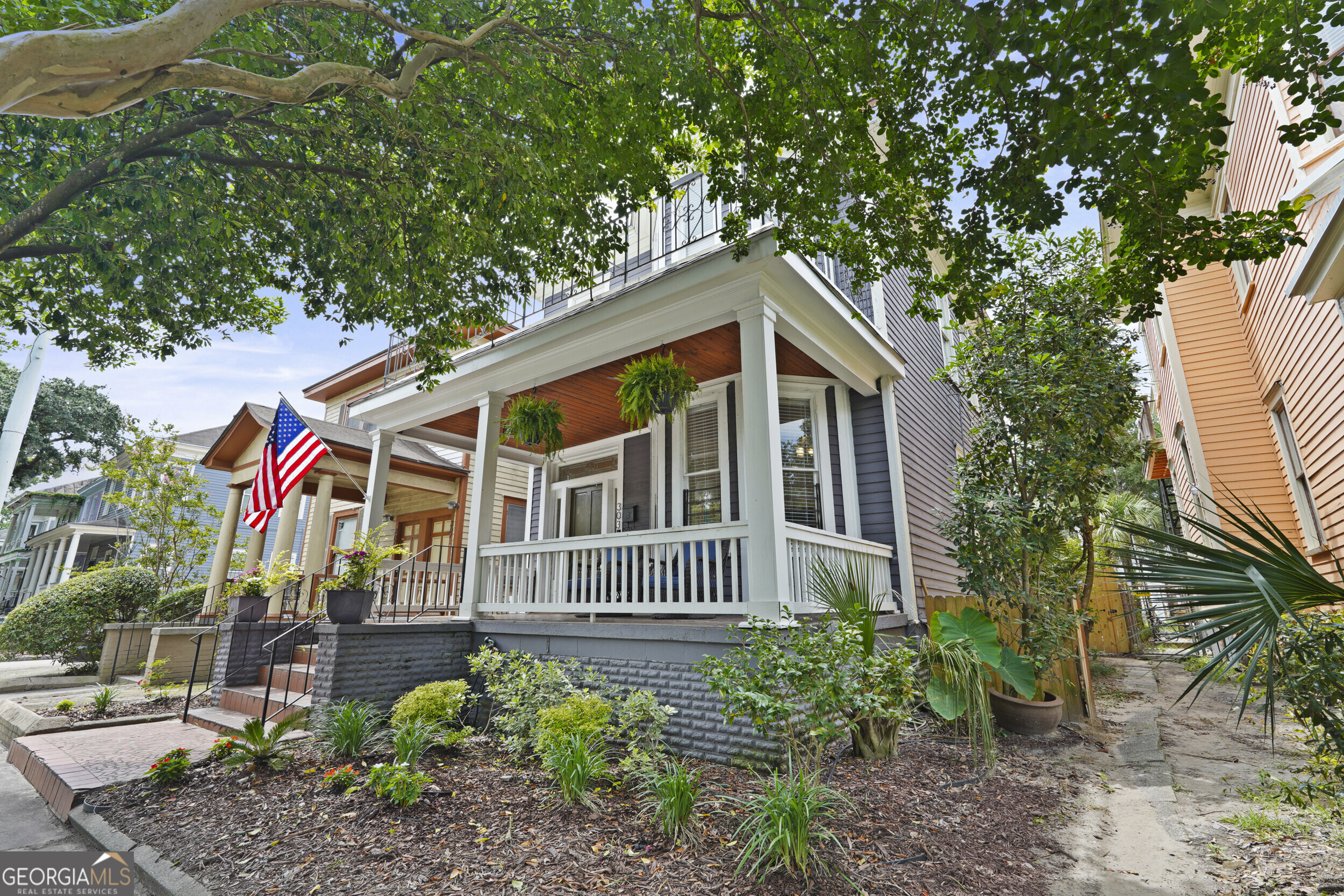 303 W 39Th ST