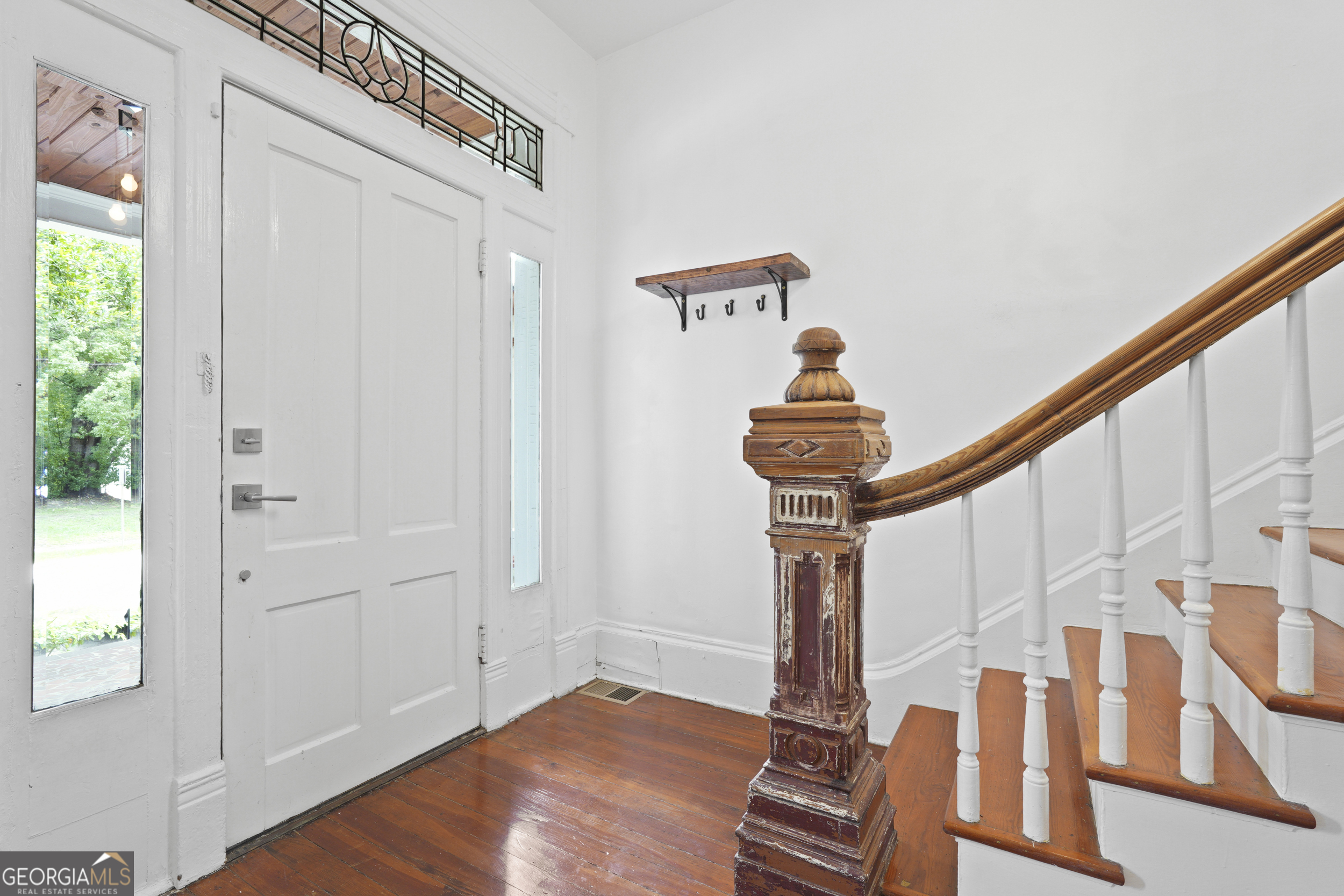 303 W 39Th ST
