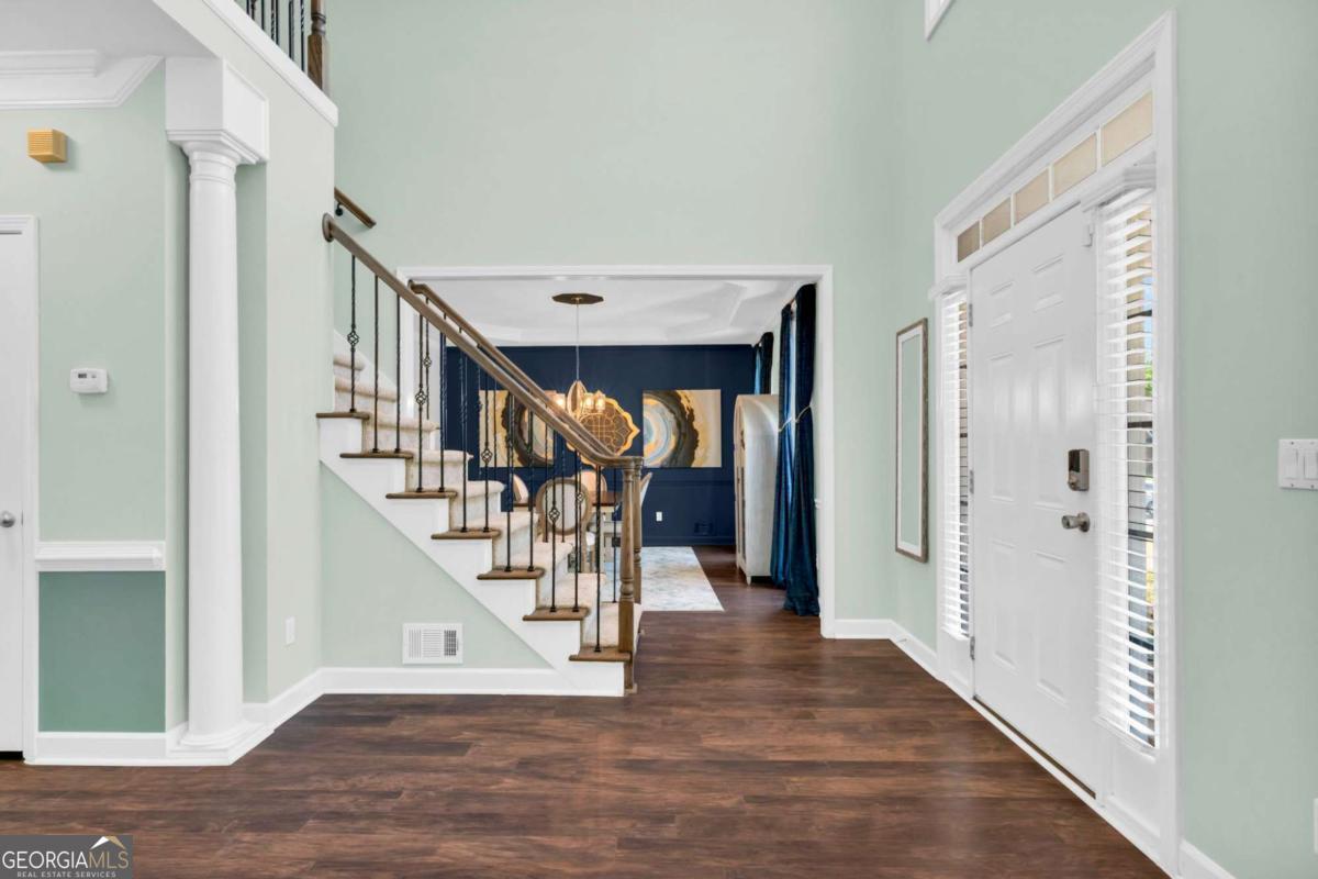 136 Helmswood CIR SW