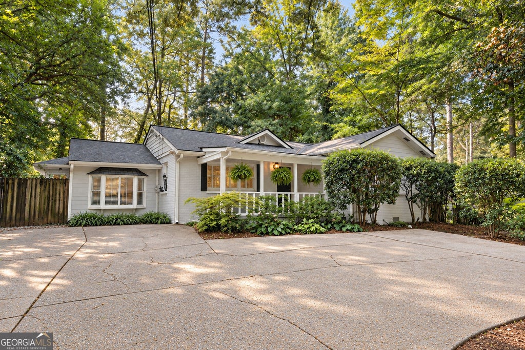 Photo of 1792 Moores Mill Road NW, Atlanta, GA 30318 (MLS # 10842269)