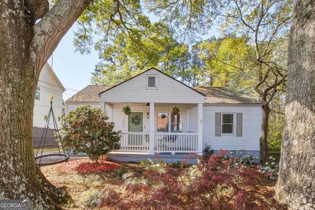 Photo of 1923 Dresden Drive, Brookhaven, GA 30319 (MLS # 10725020)