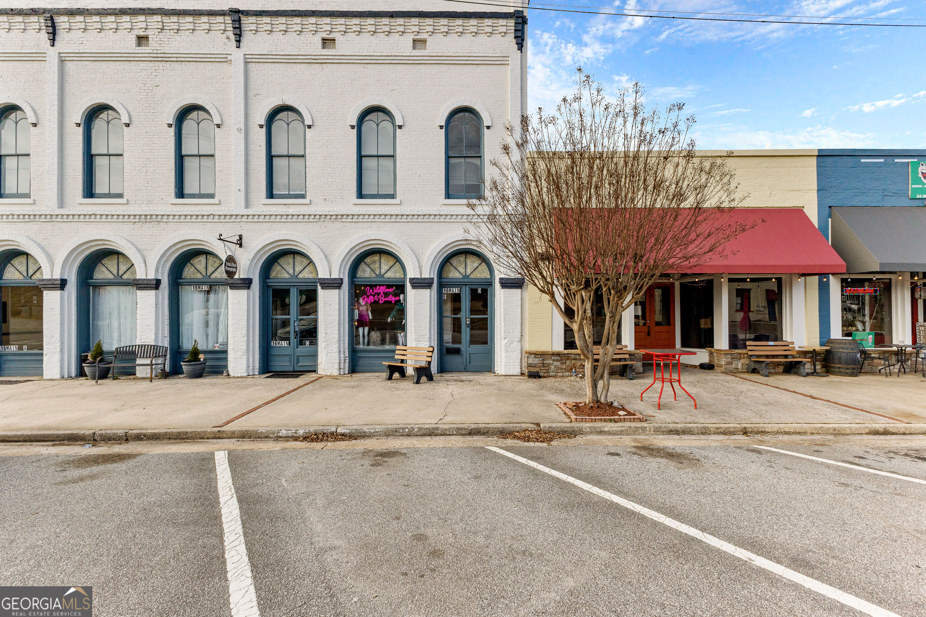 16 Main ST D