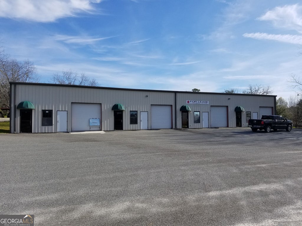 Photo of 501 Kellam RD #UNIT A&amp;B, Dublin, GA 31021 (MLS # 10833378)
