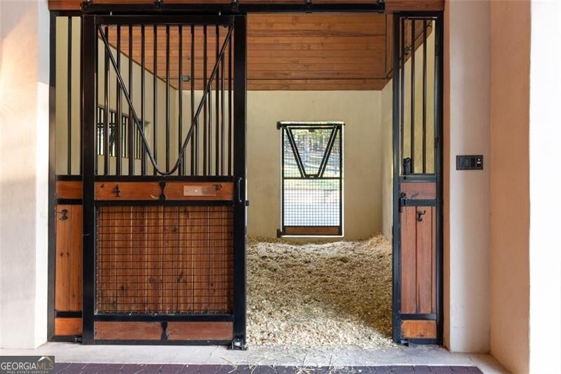 Equestrian - Residential