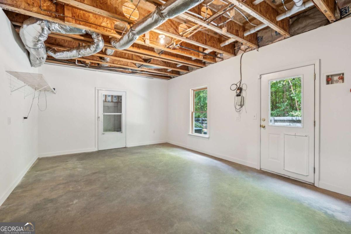 Birmingham Manor - Residential