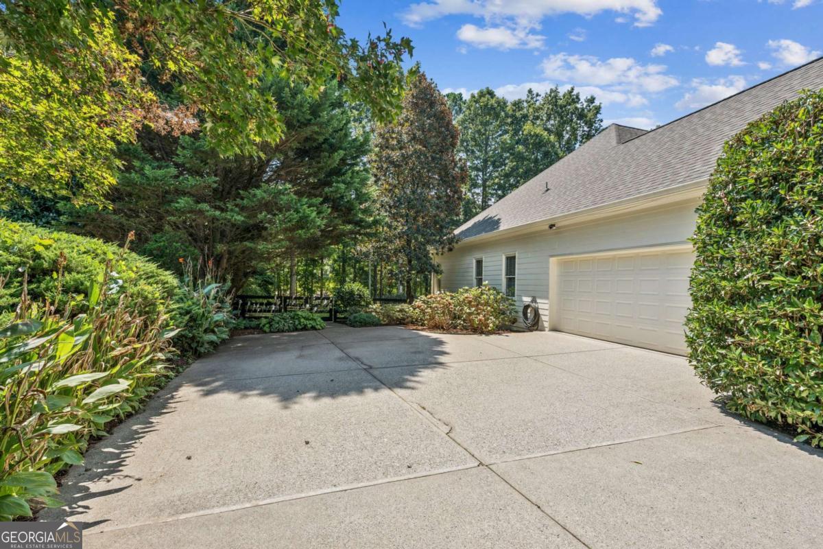 Birmingham Manor - Residential