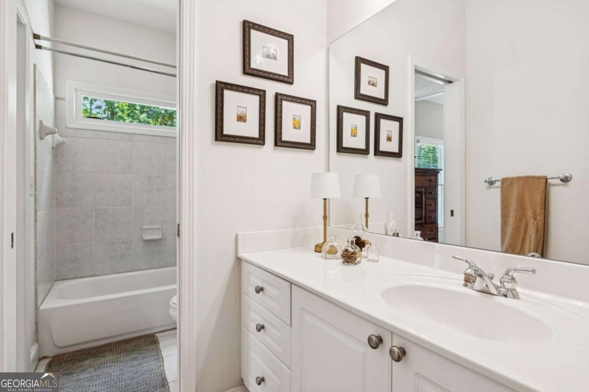 Birmingham Manor - Residential