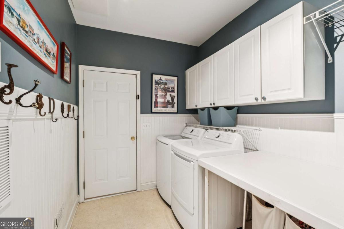 Birmingham Manor - Residential