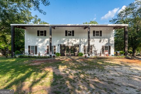 10090 Campground RD Matthews GA 30818