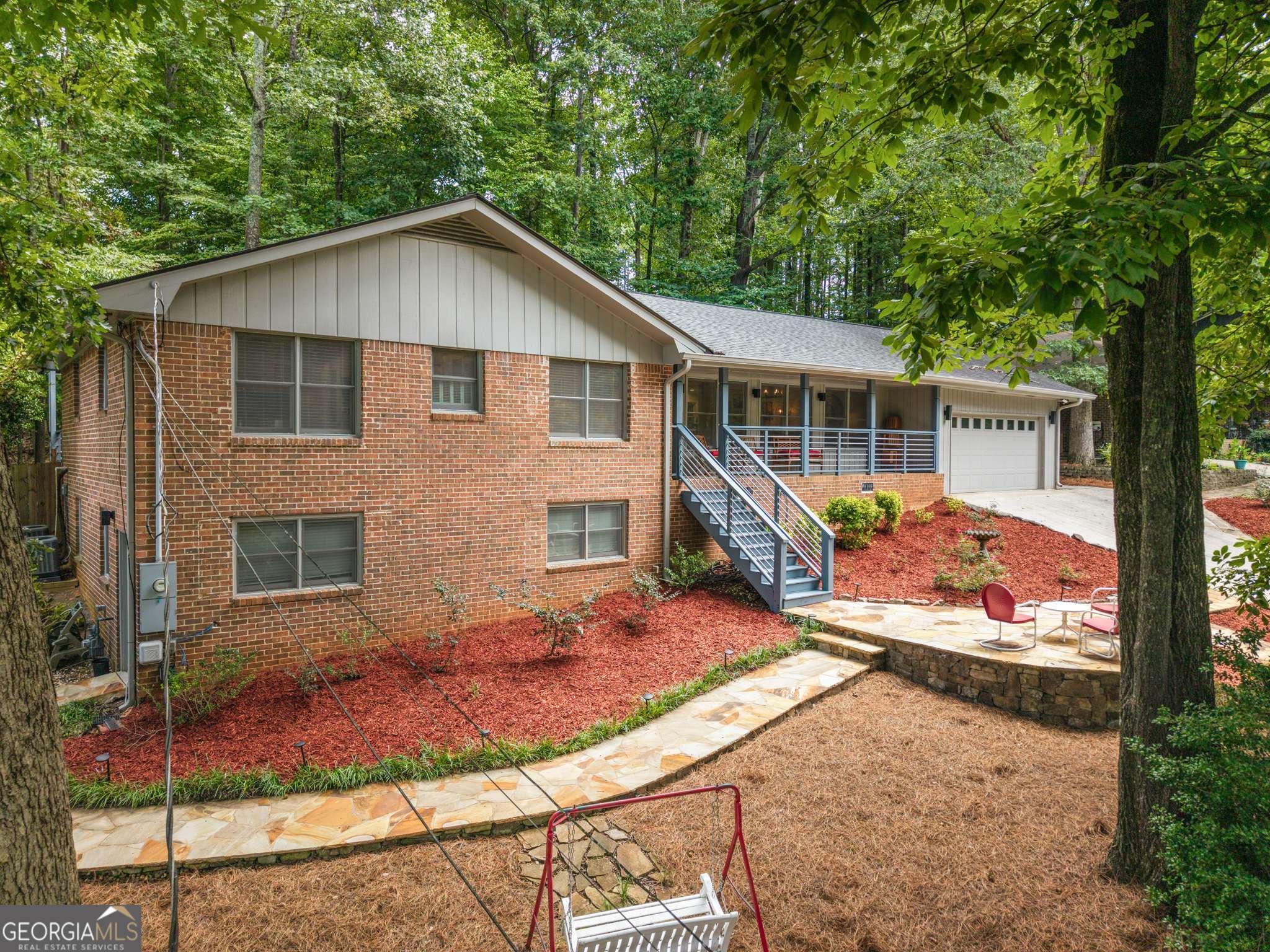 2501 Midvale CT