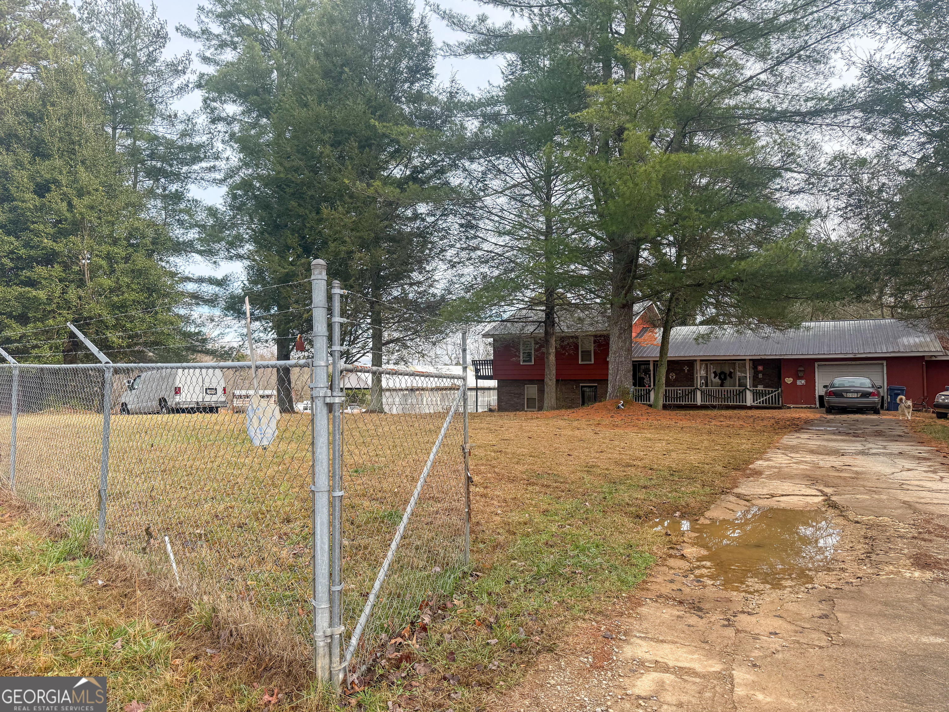 3750 Old Cleveland RD