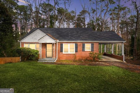 Photo of 1994 Dodson Drive SW, Atlanta, GA 30311 (MLS # 10673208)