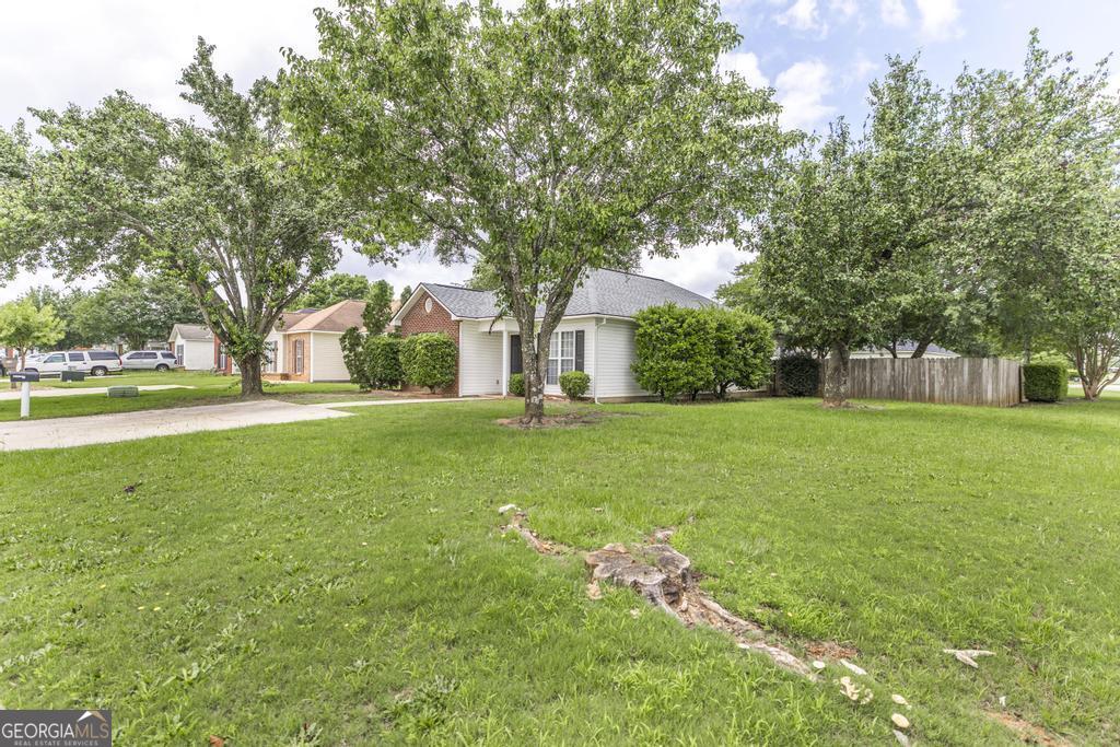 115 Lauren WAY