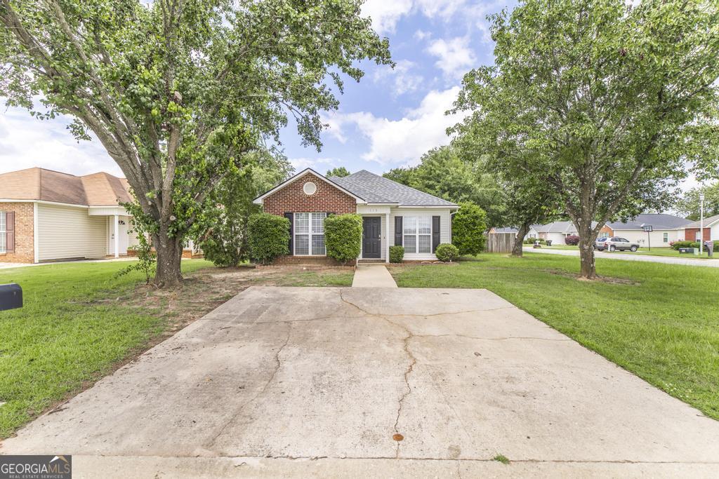 115 Lauren WAY
