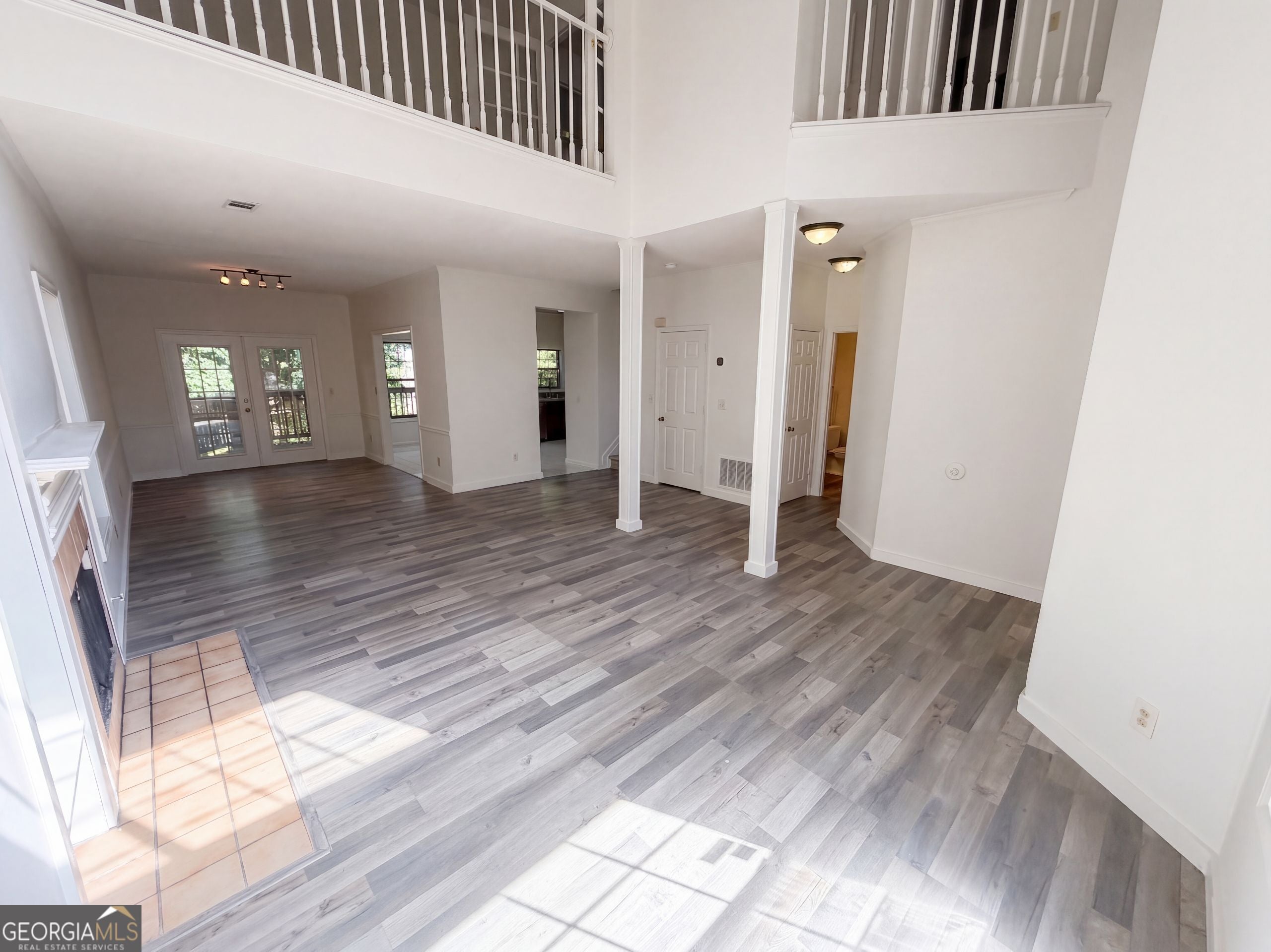 506 Mansard WALK
