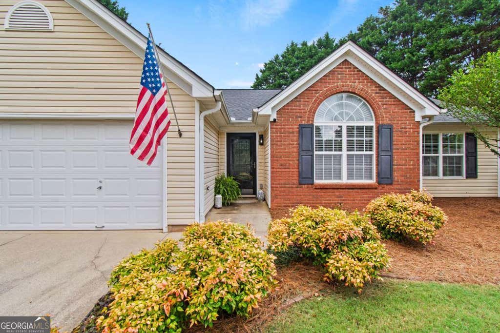 Photo of 16 Ridge Water Lane, Dawsonville, GA 30534 (MLS # 10820979)