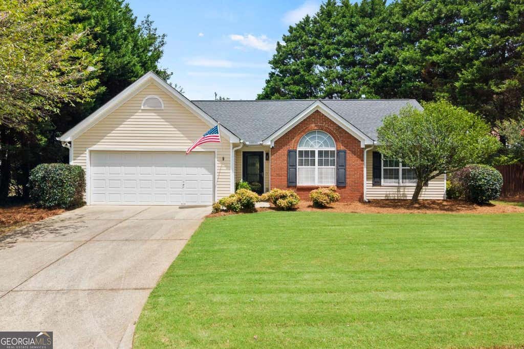 Photo of 16 Ridge Water Lane, Dawsonville, GA 30534 (MLS # 10820979)