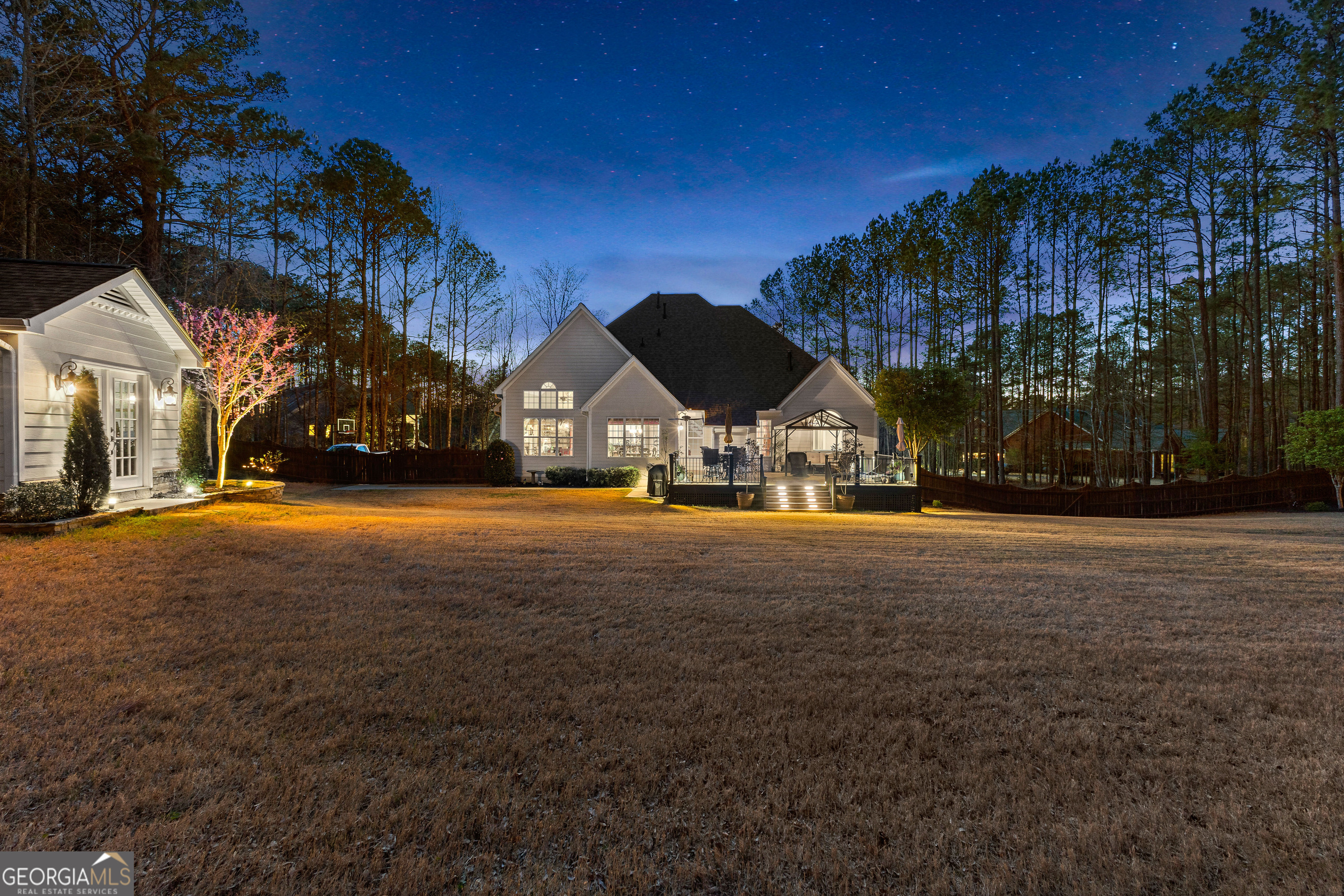 Fayetteville, Georgia 30215, United States, 6 Bedrooms Bedrooms, ,5 BathroomsBathrooms,Residential,Active,96201