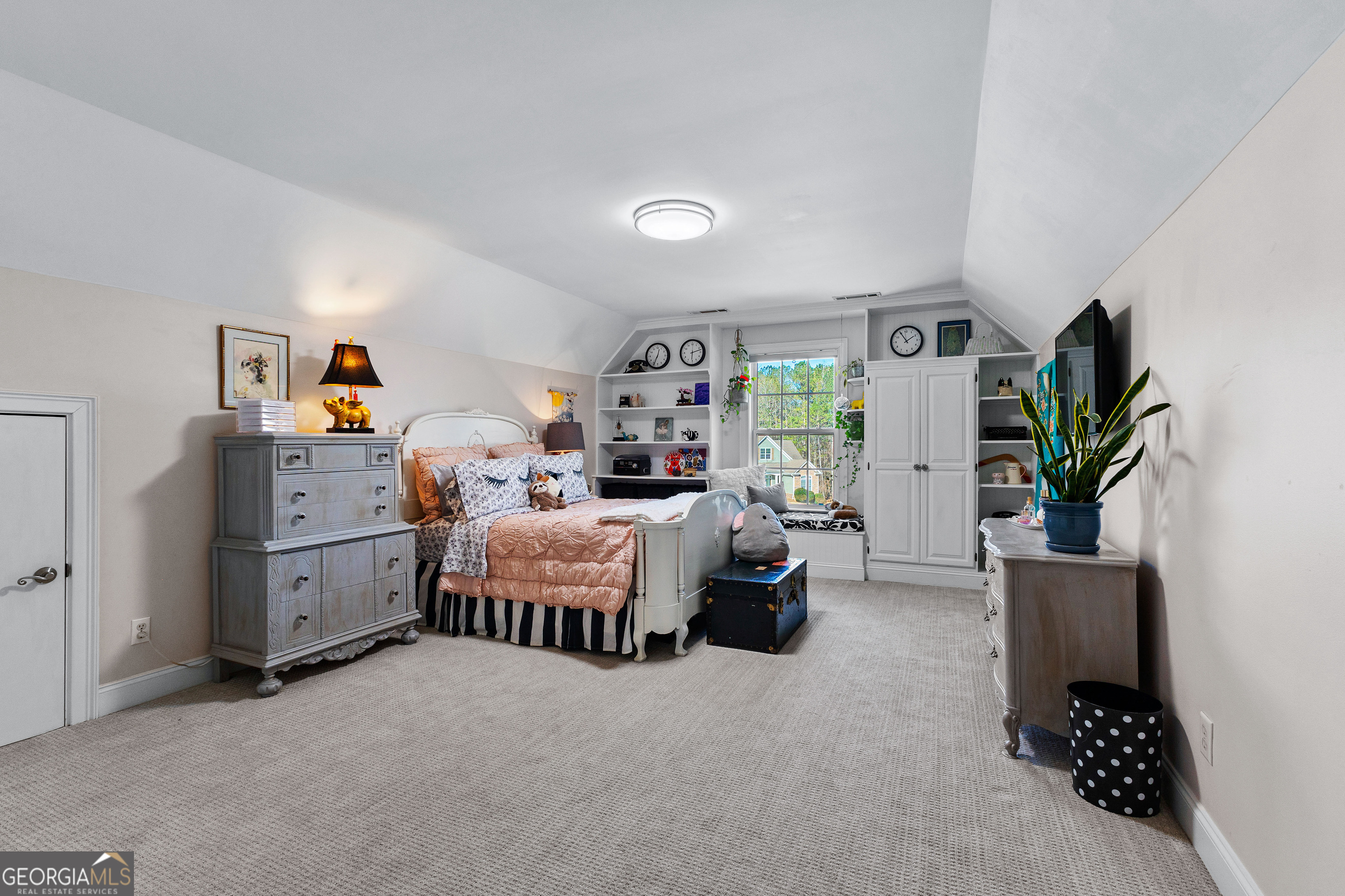 Fayetteville, Georgia 30215, United States, 6 Bedrooms Bedrooms, ,5 BathroomsBathrooms,Residential,Active,96201