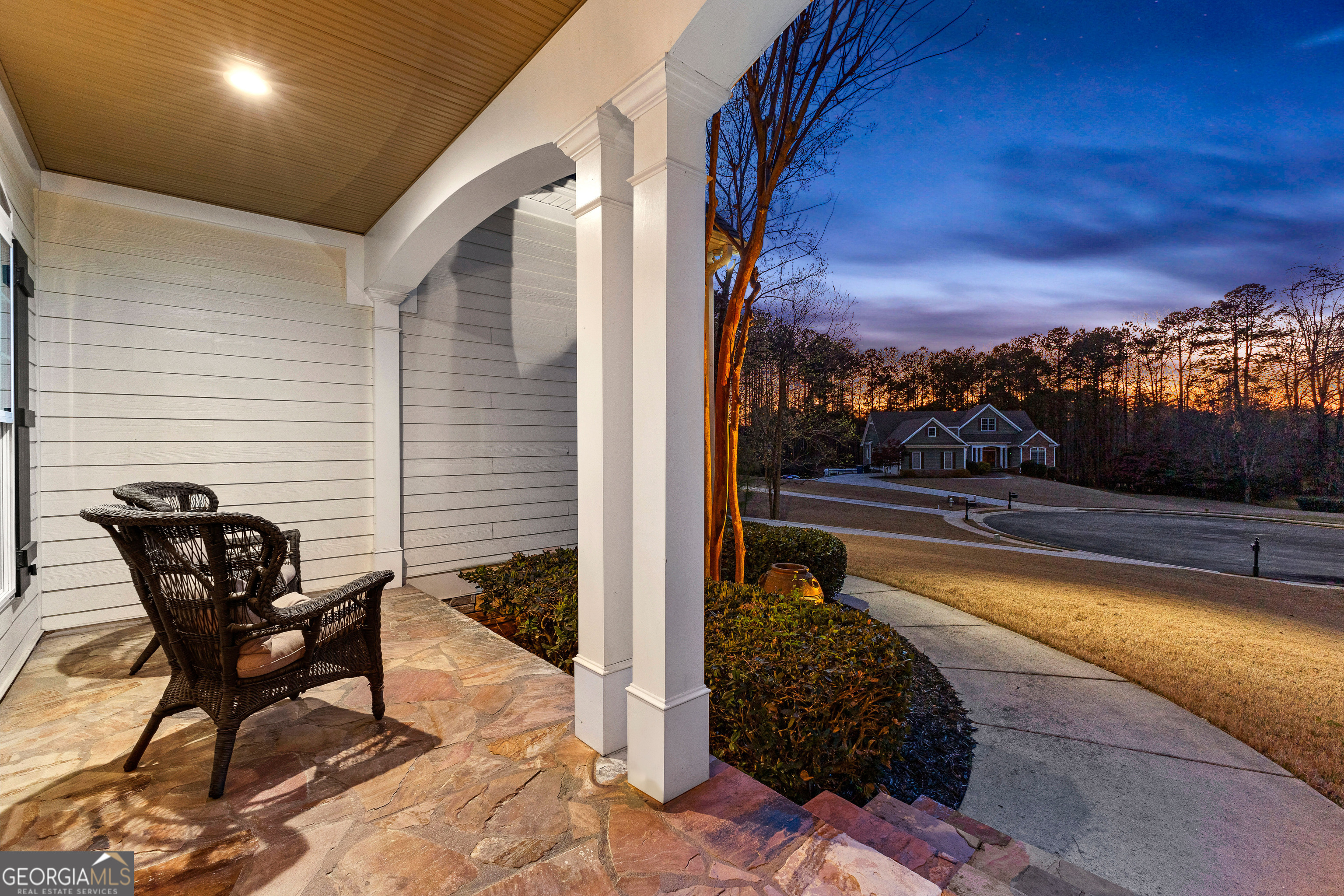 Fayetteville, Georgia 30215, United States, 6 Bedrooms Bedrooms, ,5 BathroomsBathrooms,Residential,Active,96201