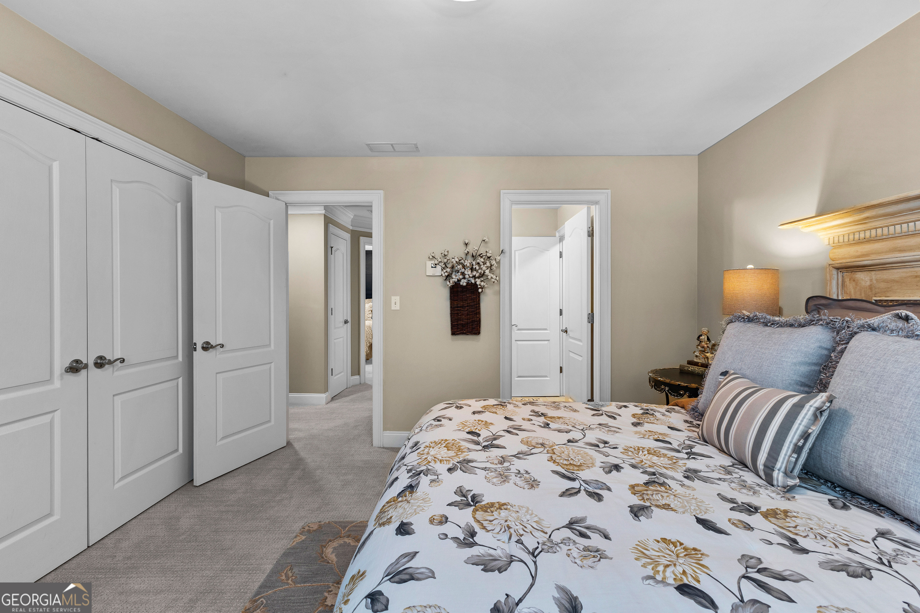 Fayetteville, Georgia 30215, United States, 6 Bedrooms Bedrooms, ,5 BathroomsBathrooms,Residential,Active,96201