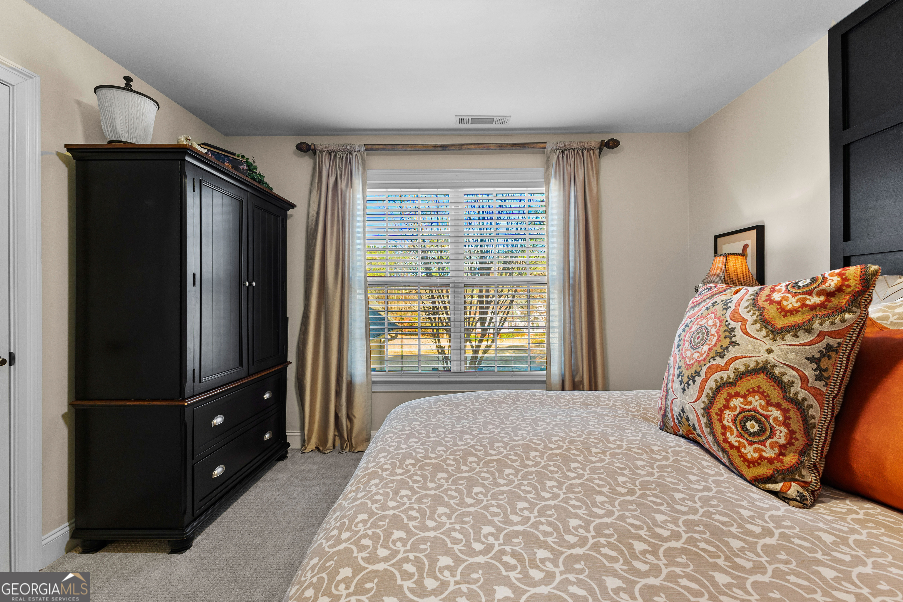 Fayetteville, Georgia 30215, United States, 6 Bedrooms Bedrooms, ,5 BathroomsBathrooms,Residential,Active,96201