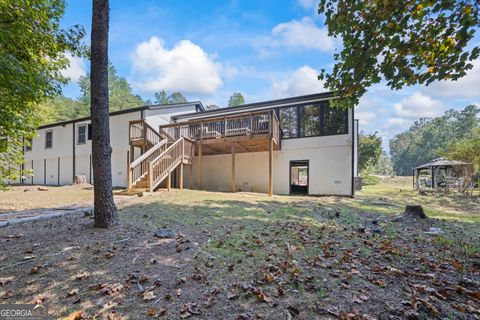 A home in Toccoa