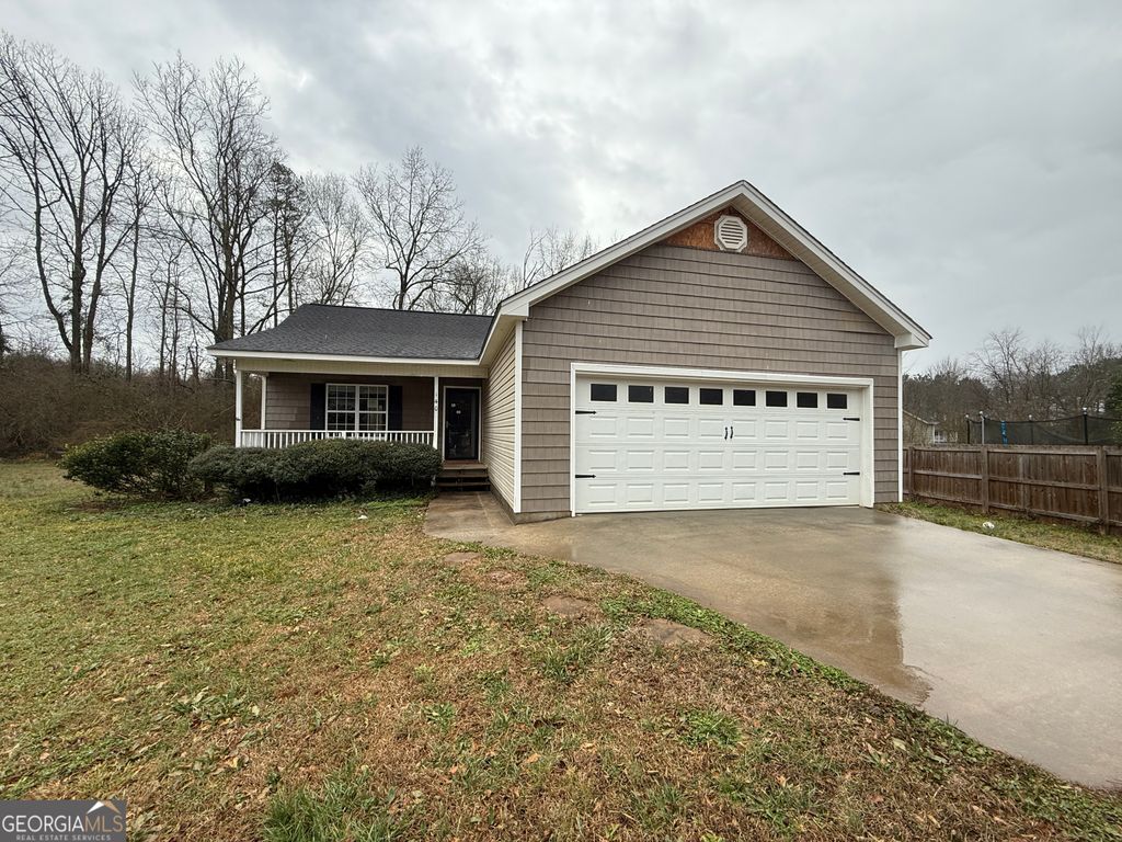 Photo of 140 Summit Ln, Carnesville, GA 30521 (MLS # 10689676)