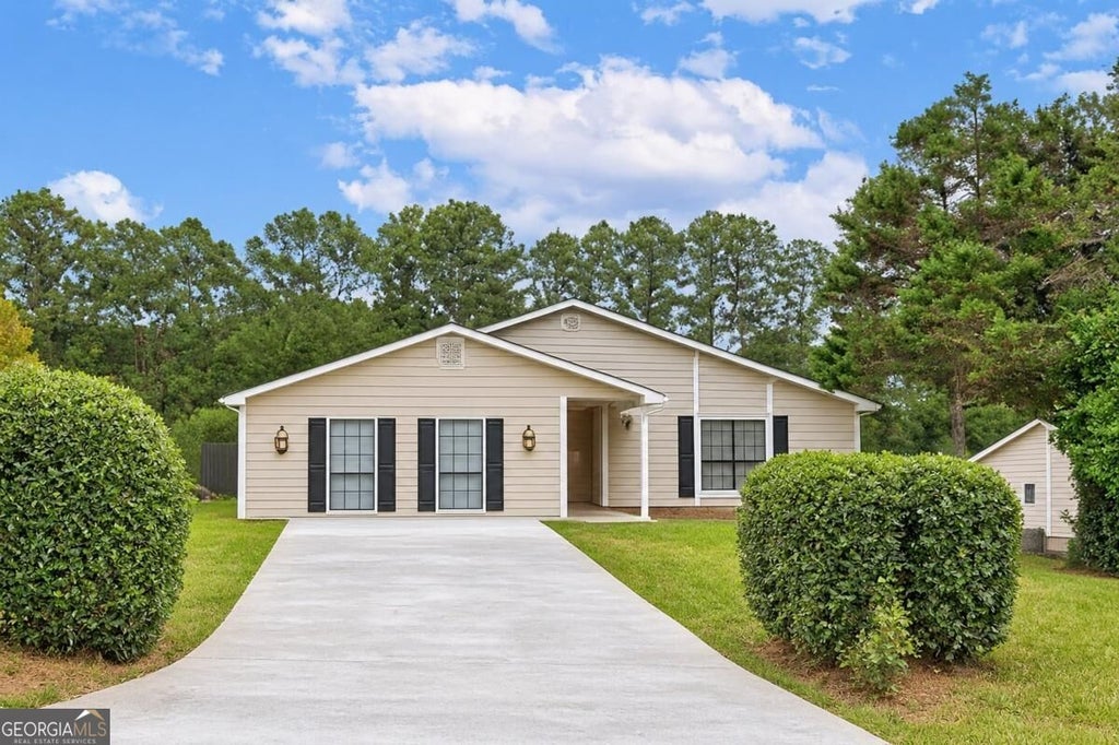 Photo of 282 Park Ridge Court, Riverdale, GA 30274 (MLS # 10874852)