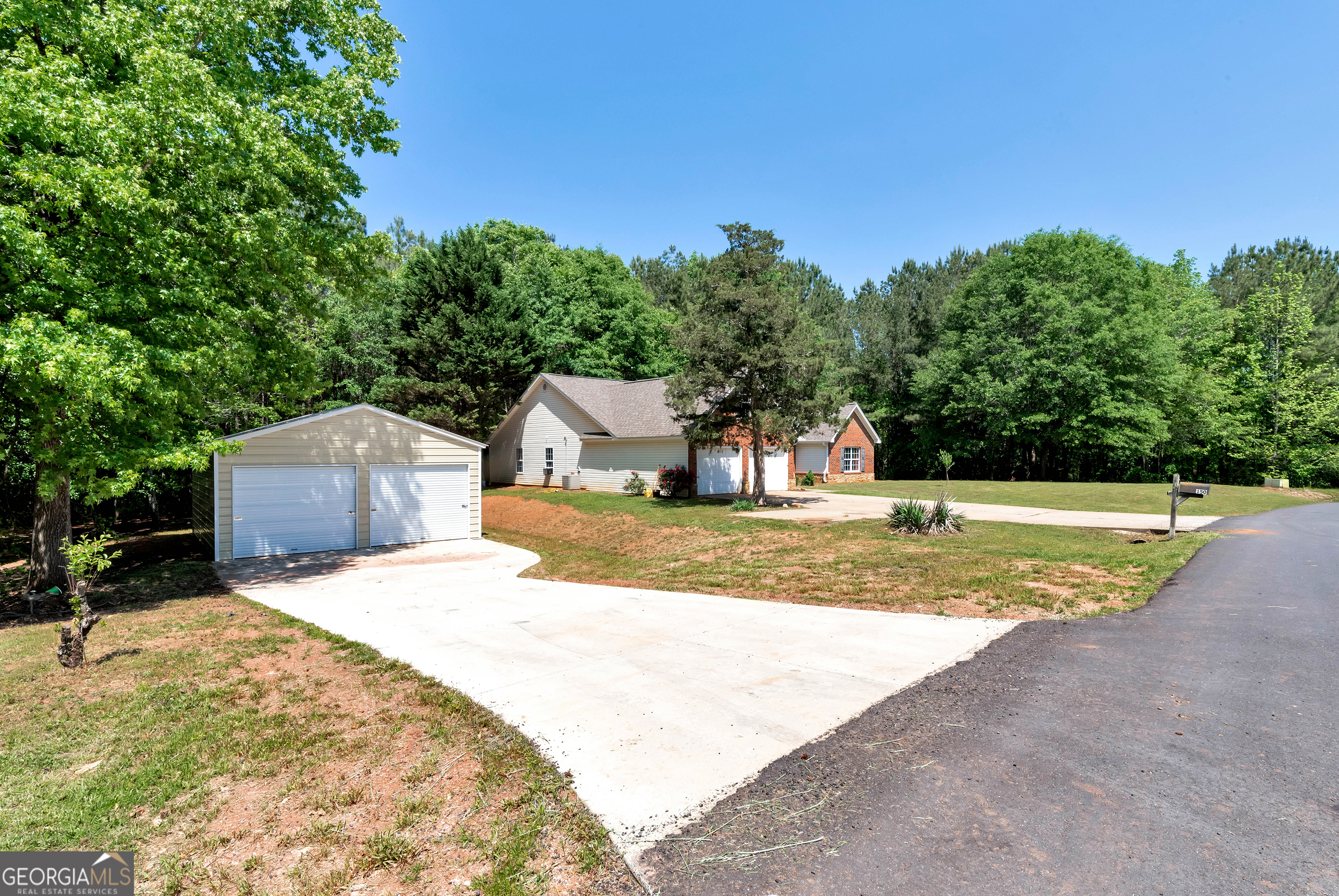 150 Buckeye Trails DR