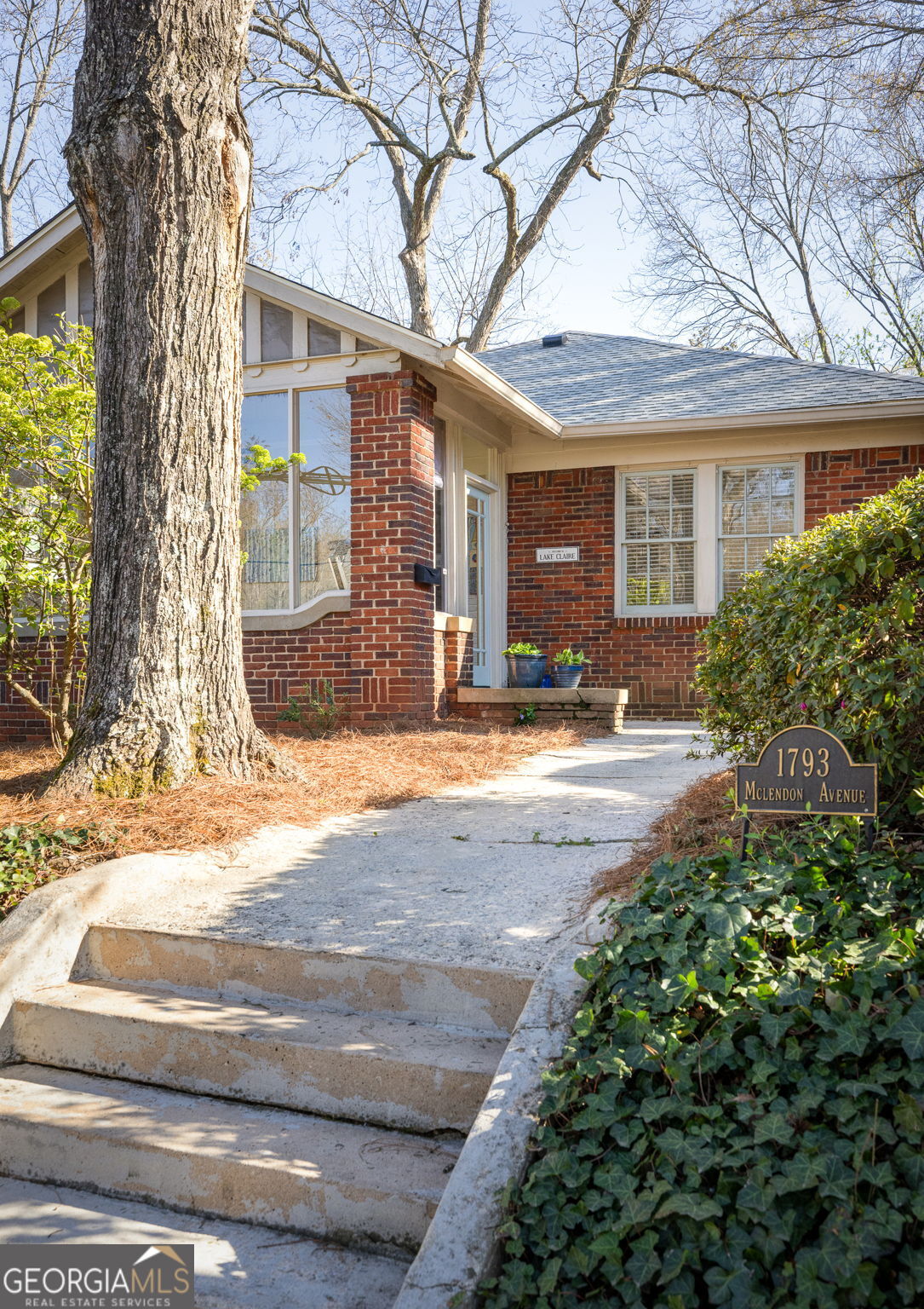 1793 McLendon AVE NE