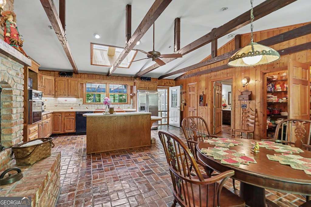 1127 Burch Branch RD