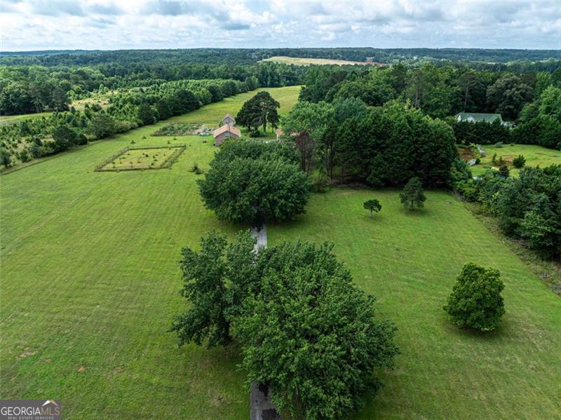 1502 CAMPGROUND RD