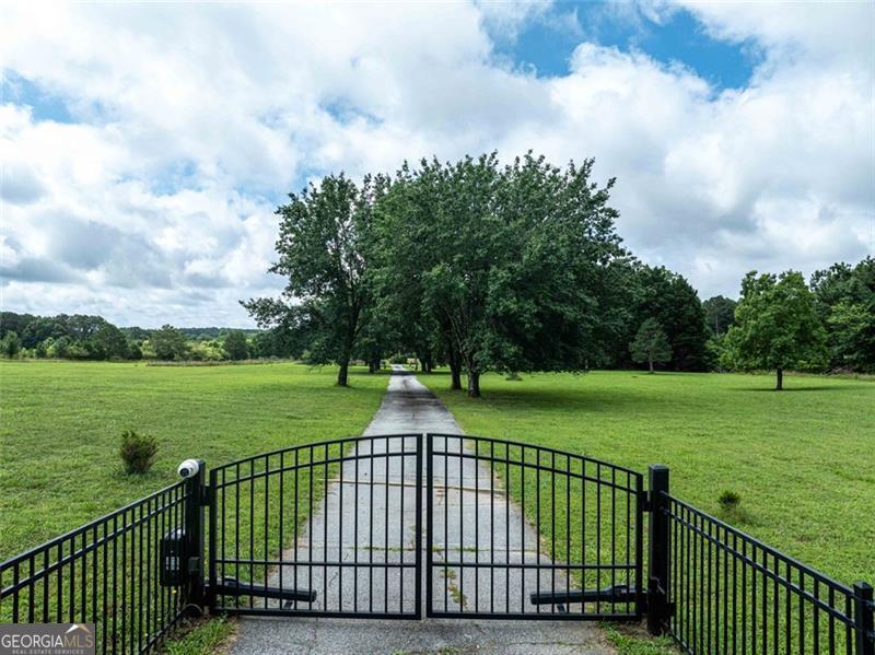 1502 CAMPGROUND RD
