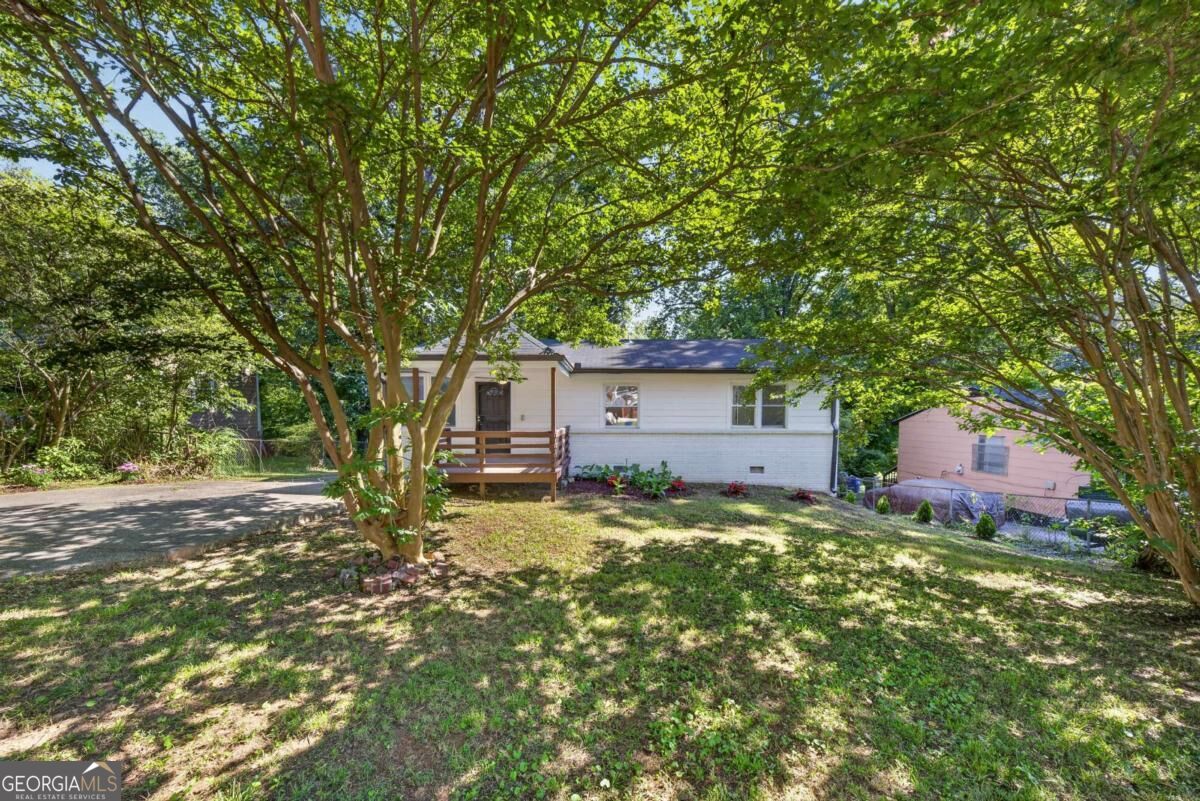 931 Stonewall DR SE