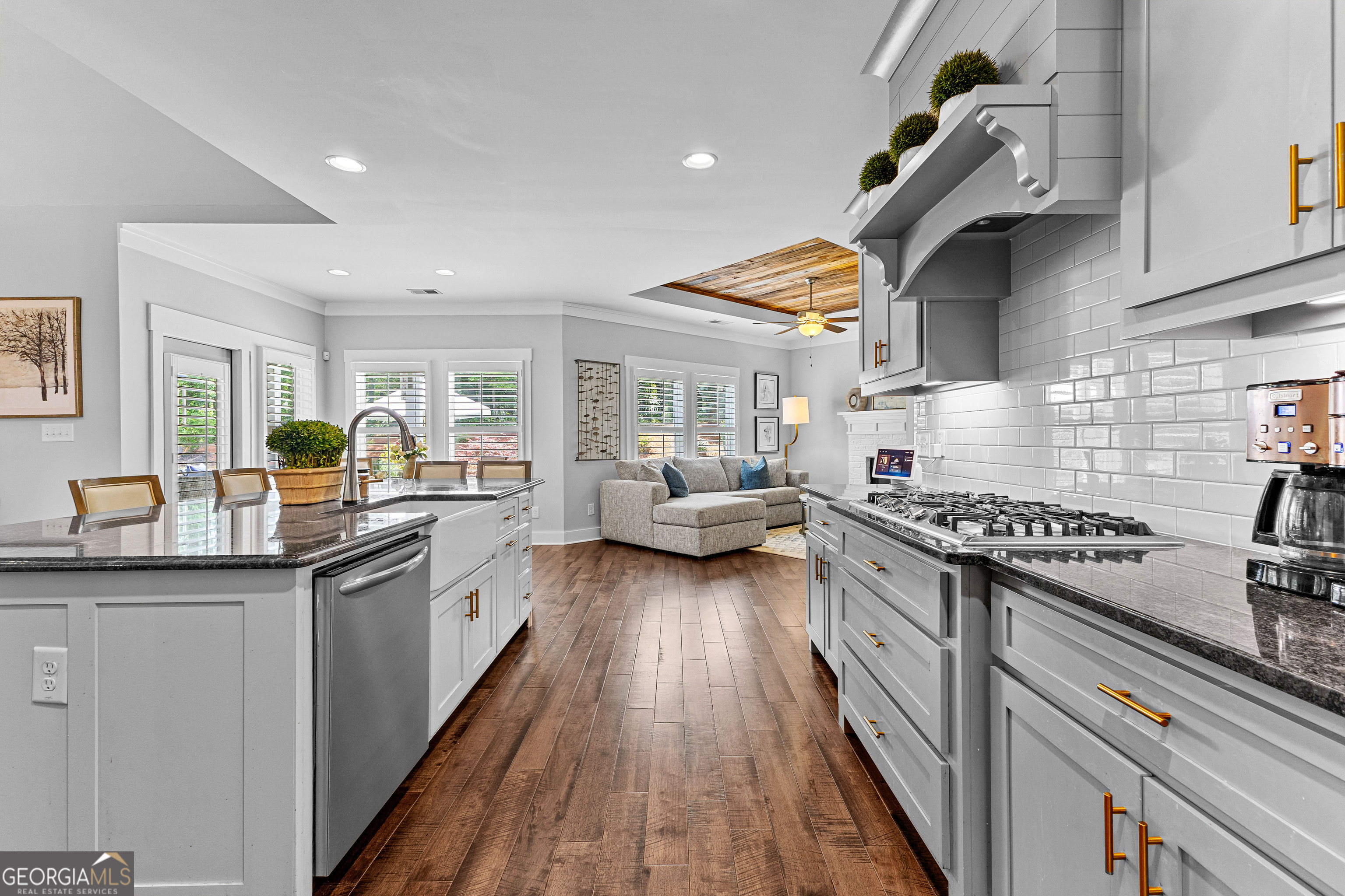 Senoia, Georgia 30276, United States, 4 Bedrooms Bedrooms, ,4 BathroomsBathrooms,Residential,Active,203631