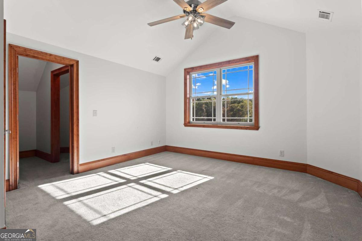 Estates of Bishop Lake - Residential