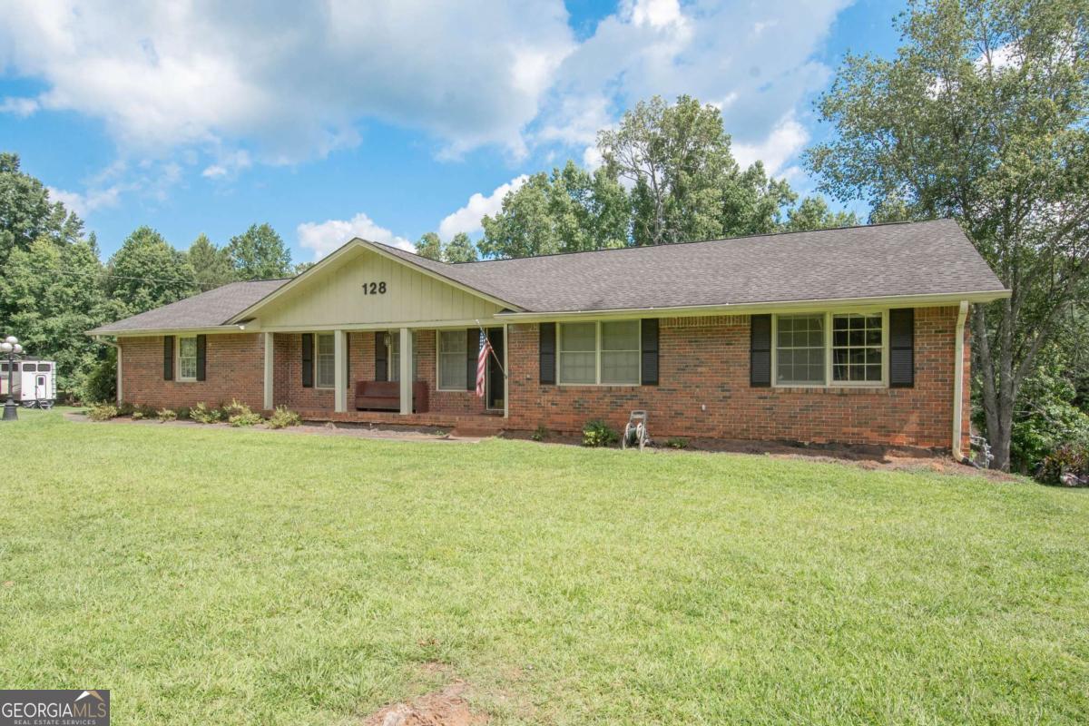 128 Robinhood DR