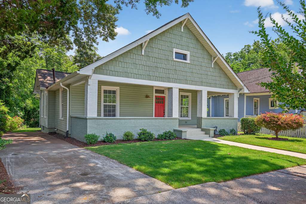 60 Douglas ST SE