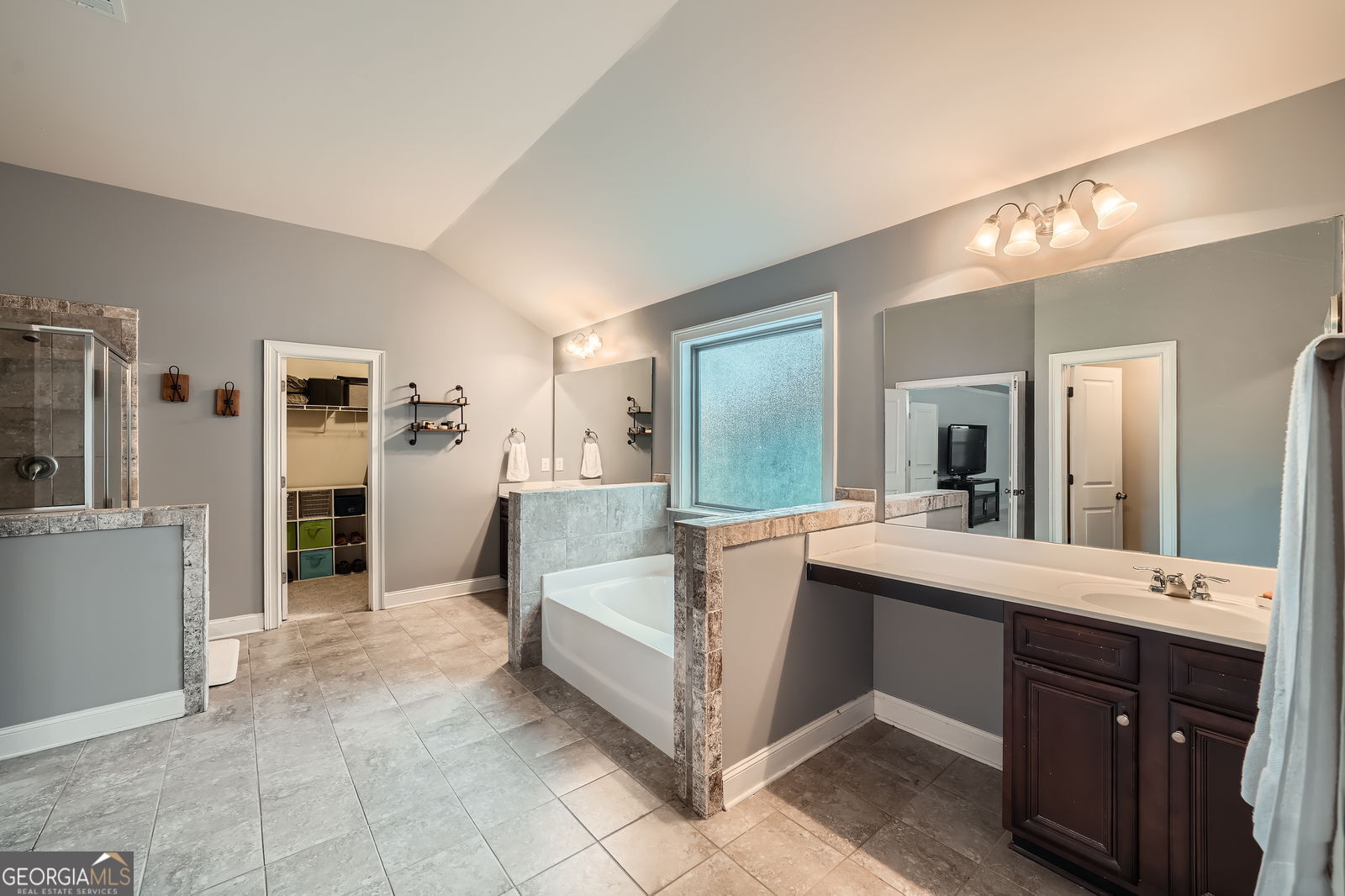 Whisper Point - Residential