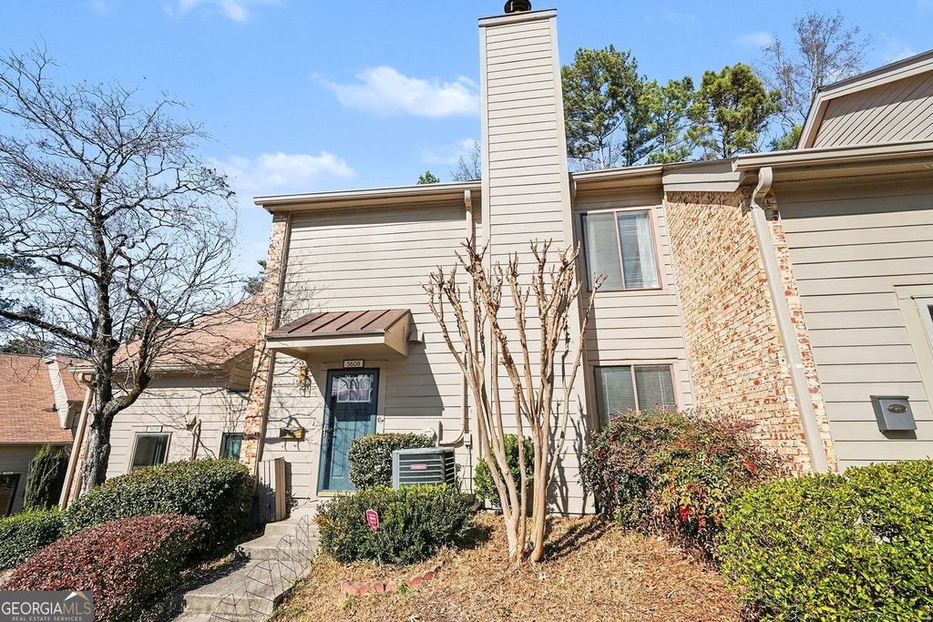 Photo of 3608 Stonewall Court, Atlanta, GA 30339 (MLS # 10676844)