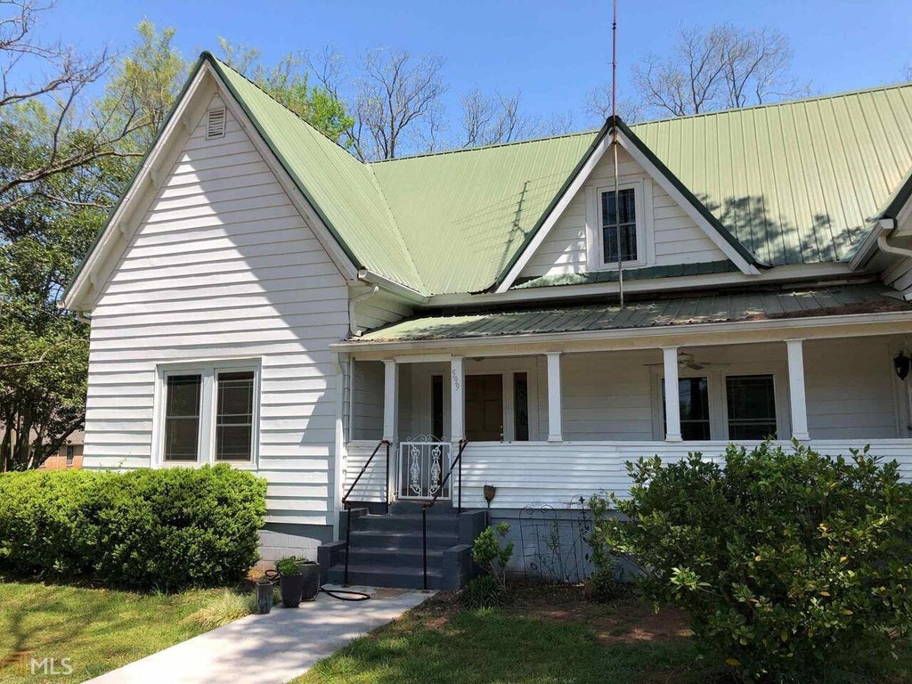 Photo of 599 Gordon Street, Jefferson, GA 30549 (MLS # 10822955)