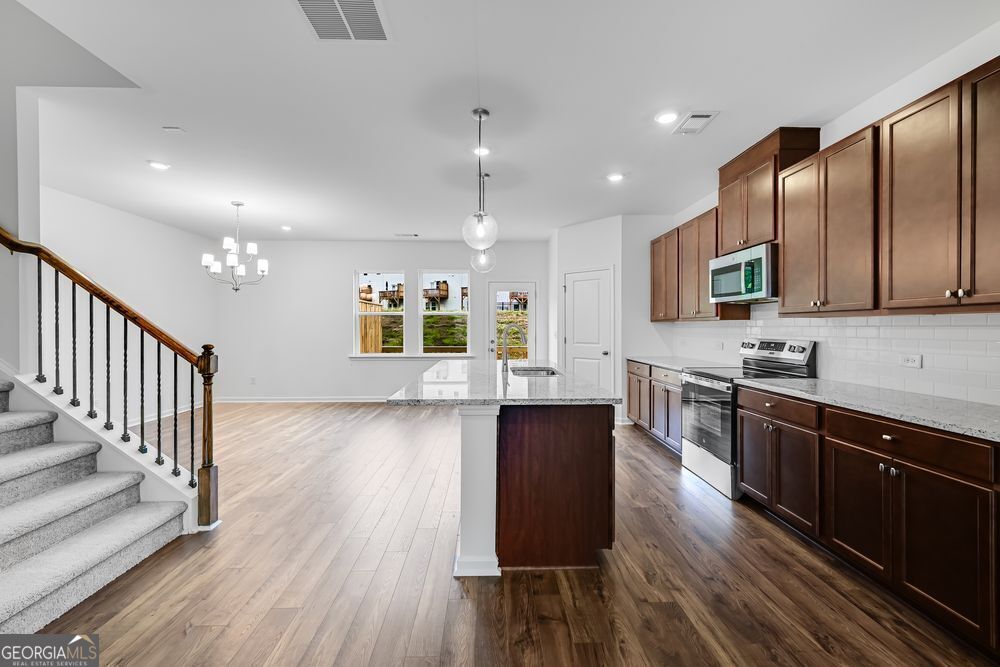 3192 Eastham Run DR