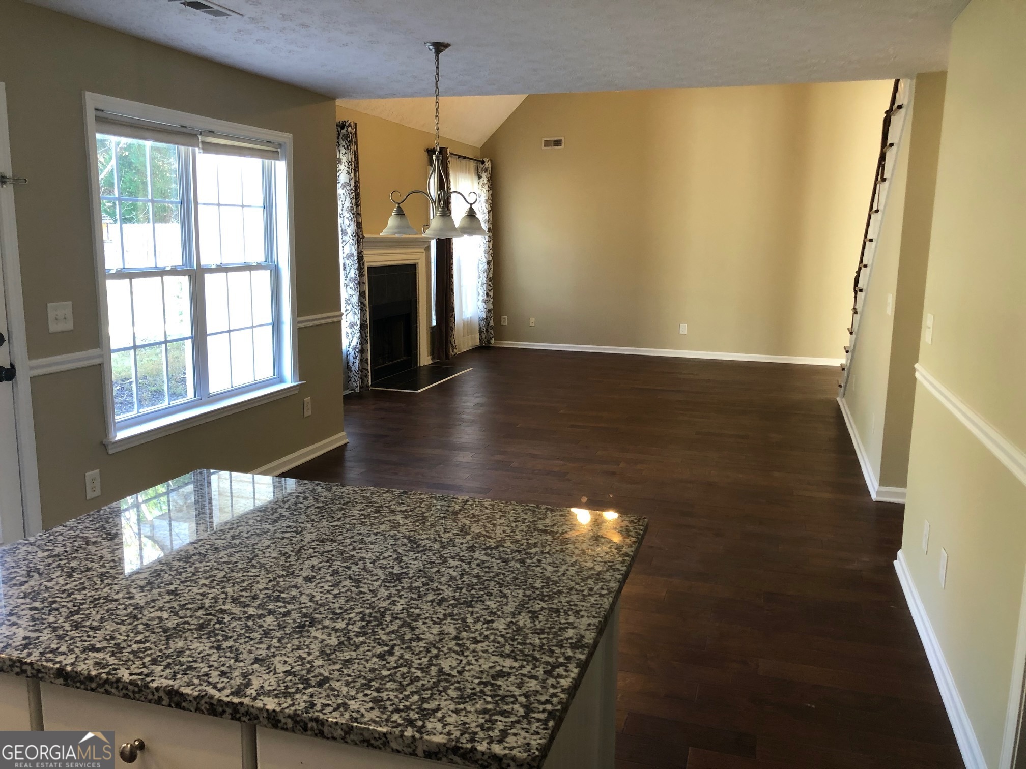 180 Brechin DR