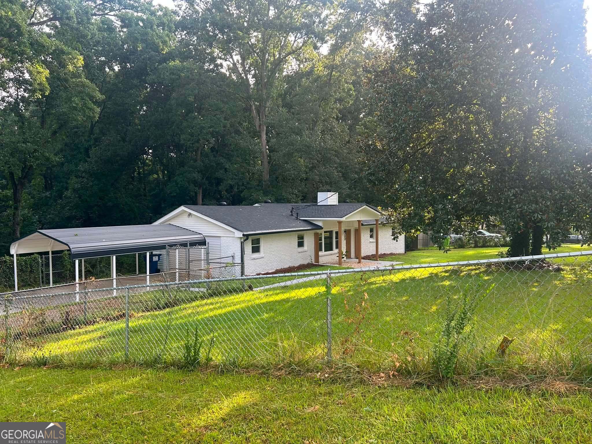 1018 Oakton DR SW