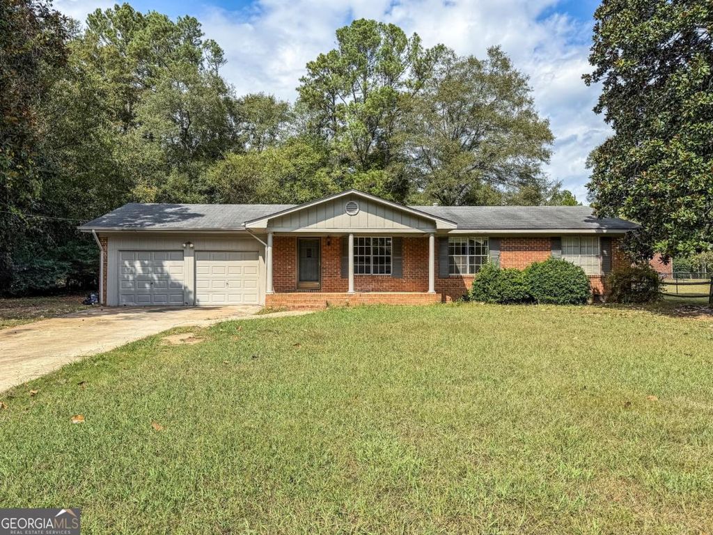 Photo of 11 Parkwood Drive NE, Rome, GA 30161 (MLS # 10661077)