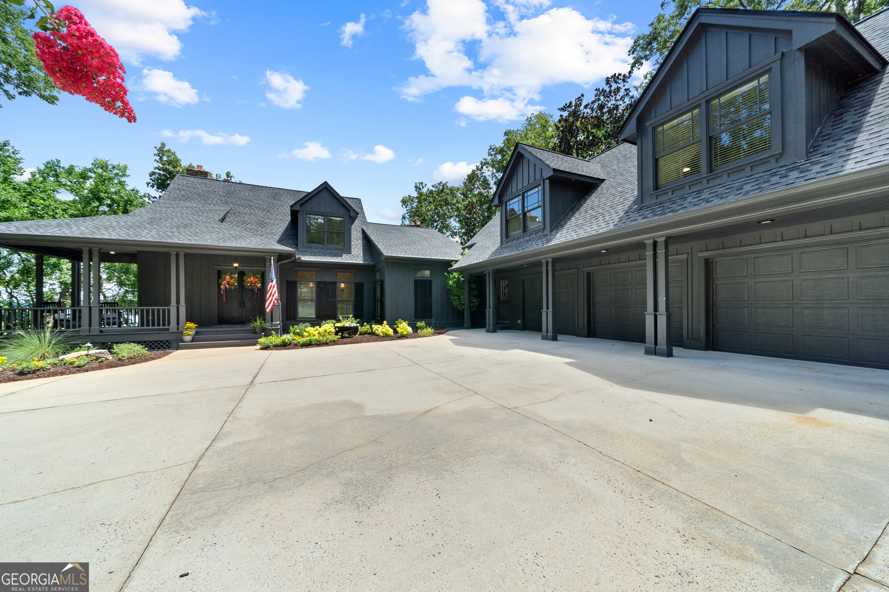 118 Bradford DR