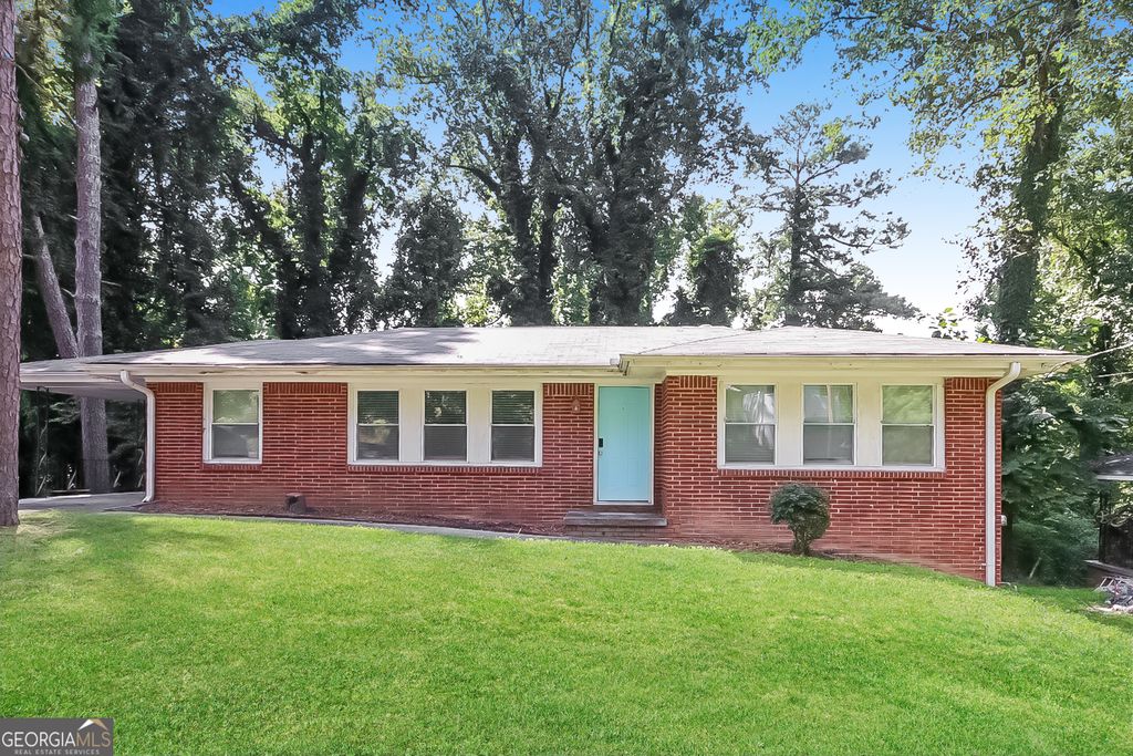 Photo of 261 Hermer Circle, Atlanta, GA 30311 (MLS # 10684235)